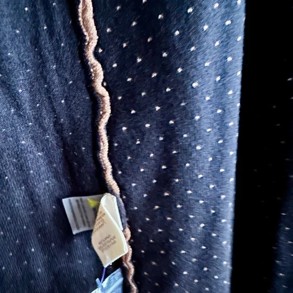 NWT Hem & Thread Poncho - Picture 4 of 7